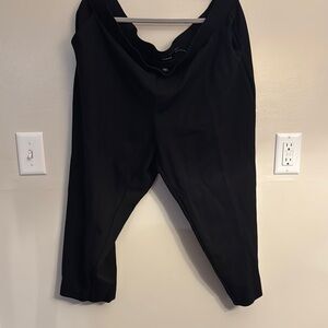 Torrid Black Ankle Cropped Pants & Jumpsuits Size 4